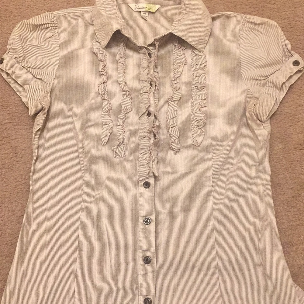 Tailored Button Up